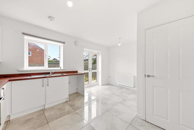 2 bed Semi-Detached for sale Image 4