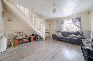 23, Donbas Close, Nottingham NG6 8QR