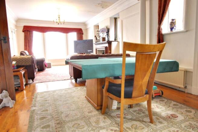 4 bed Detached for sale Image 4