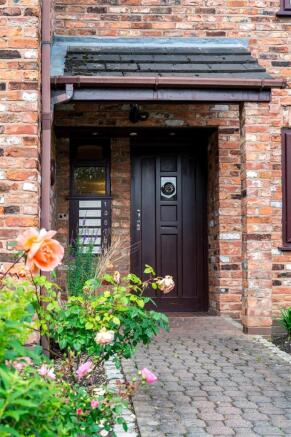 Cyril Bell Close-35.jpg