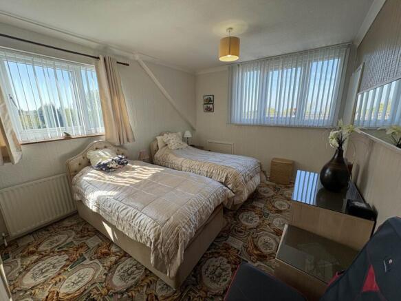 3 bed Semi-Detached for sale Image 12