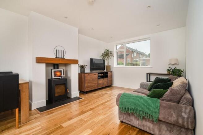 4 bed Semi-Detached for sale Image 8