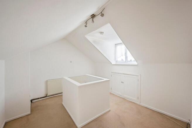 2 bed Terraced for sale Image 12
