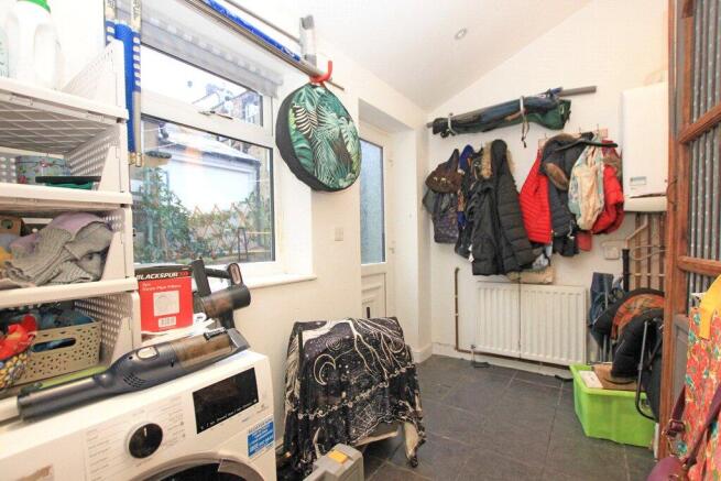 3 bed Terraced for sale Image 11