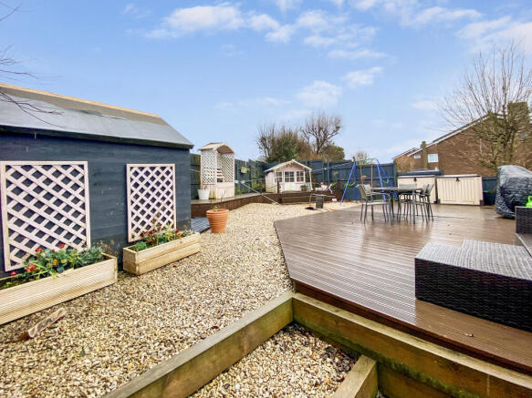 Lovely Rear Garden