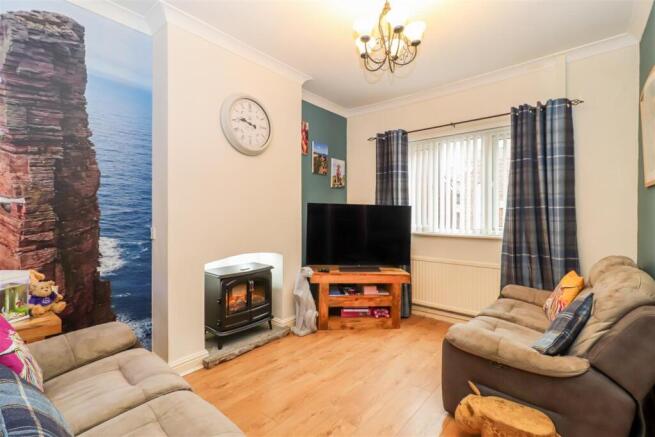 2 bed Terraced for sale Image 5