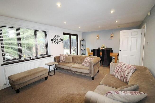 3 bed Semi-Detached for sale Image 4