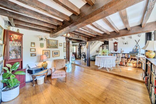 Sitting/Dining Room