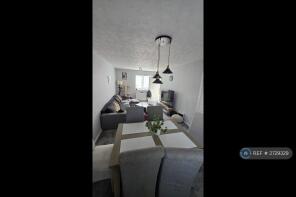 10, Lakeview Green, Northampton NN3 6PQ