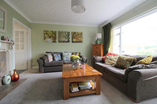 SITTING ROOM (Pho...