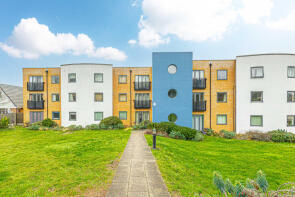 Flat 9, 374 376 South Point, Prince Avenue, Westcliff-on-sea SS0 0ND
