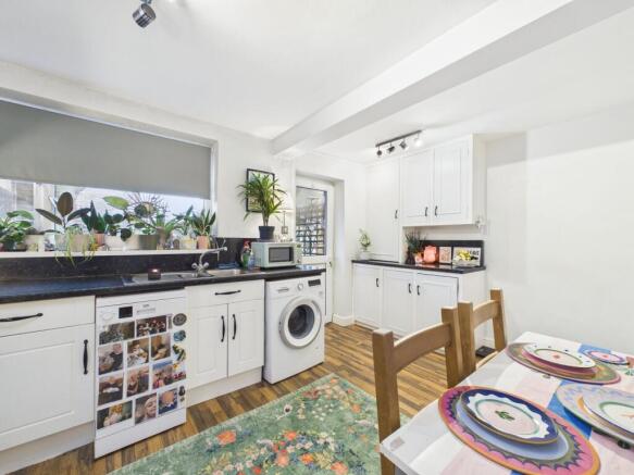 Admirals Close, Shifnal, TF11 8BU.  photo 4