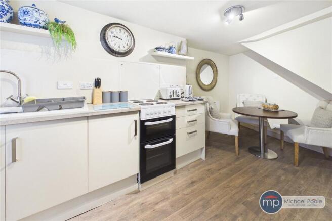 2 bed House for sale Image 7