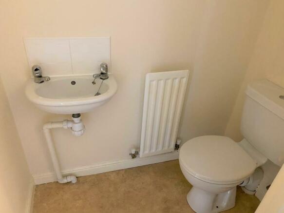 Cloakroom/wc