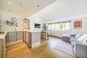 48, Wesley Square, London W11 1TS