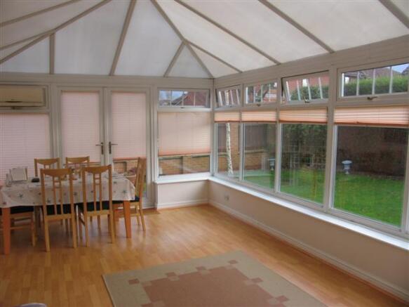 3 Kindlewood Close (21) (Small).jpg