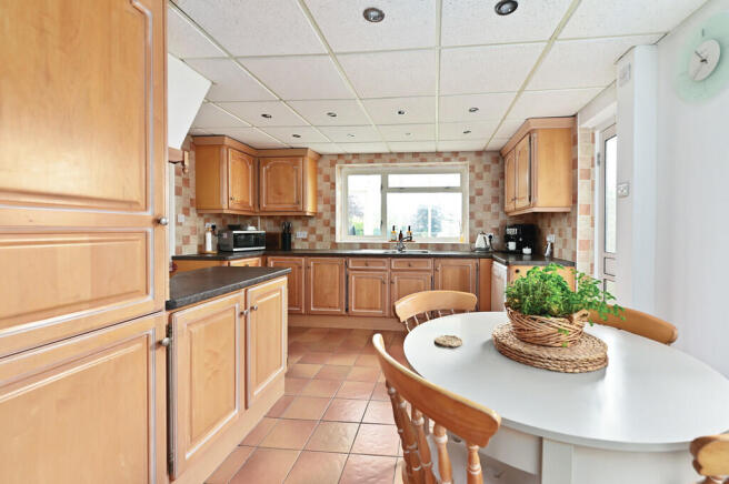 6 Ashley Drive (1...