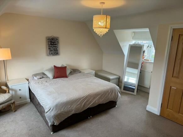 broome close.jpg