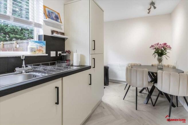 Kitchen DIning (2)
