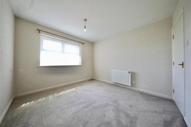 Bermondsey Drive, Hull photo 4