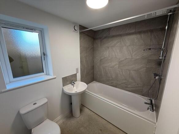 1 bed Ground Flat for sale Image 6