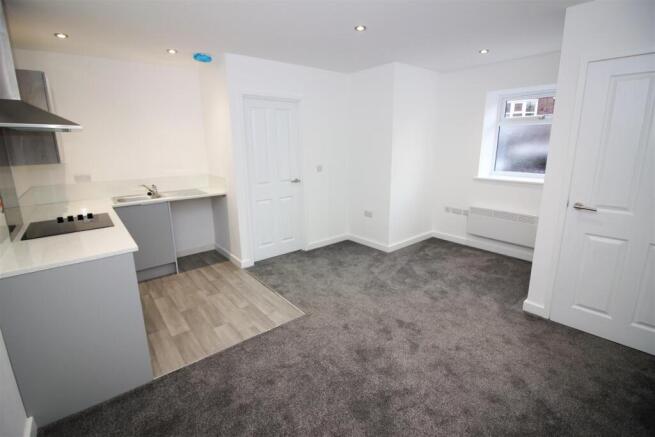 Apt 1 72 Brookhill Street - Lng1.JPG