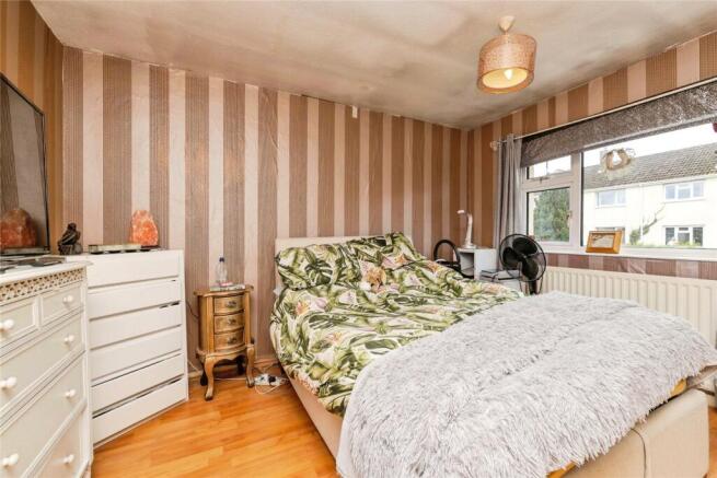 3 bed Semi-Detached for sale Image 9