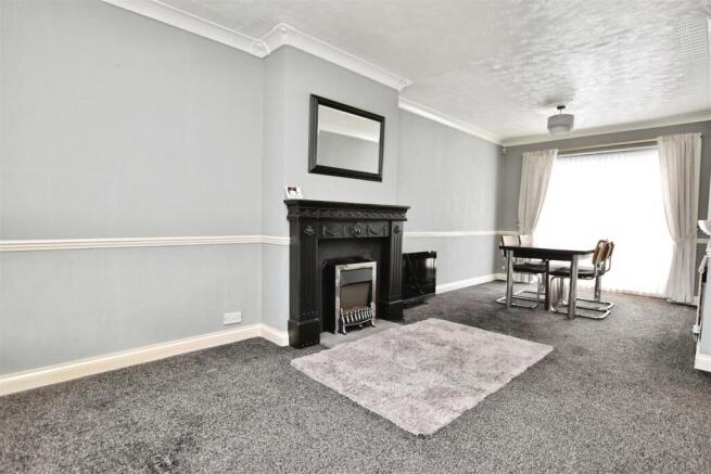 Through Lounge Diner