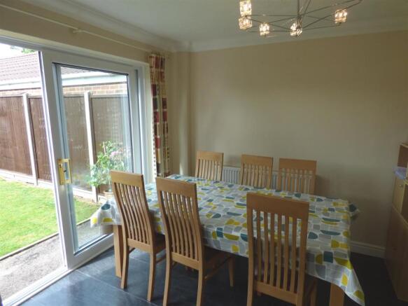 Dining room.JPG