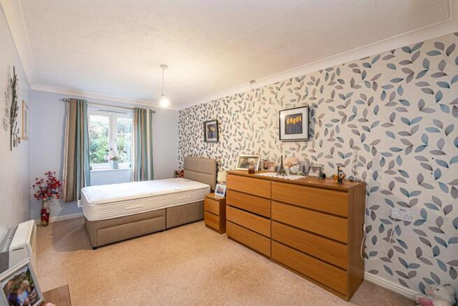 Bed 1