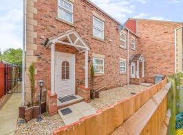 8, Blue Horse Court, Grantham NG33 5BW