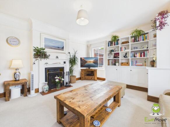 EweMove Estate Agents Basingstoke - Beaconsfield R