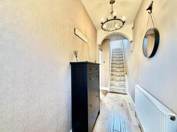 3 bed Terraced for sale Image 9