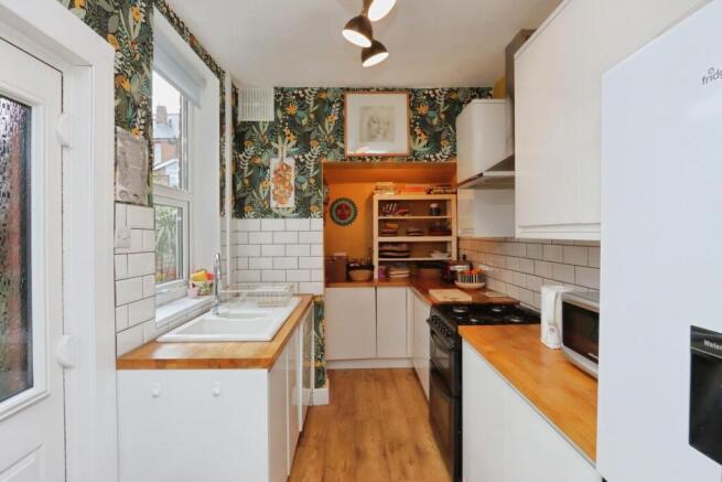 3 bed House for sale Image 11