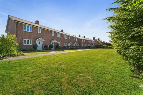Shotley Road, Chelmondiston