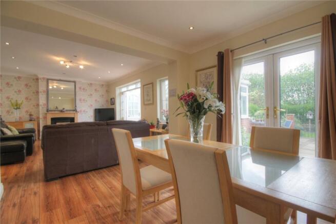 Dining Room Pic 2
