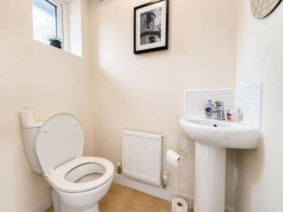 2 bed Semi-Detached for sale Image 7
