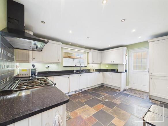 Kitchen/Breakfast Room