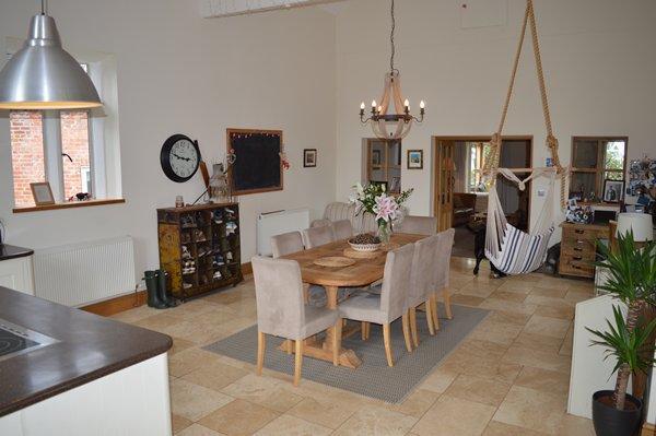dining/kitchen