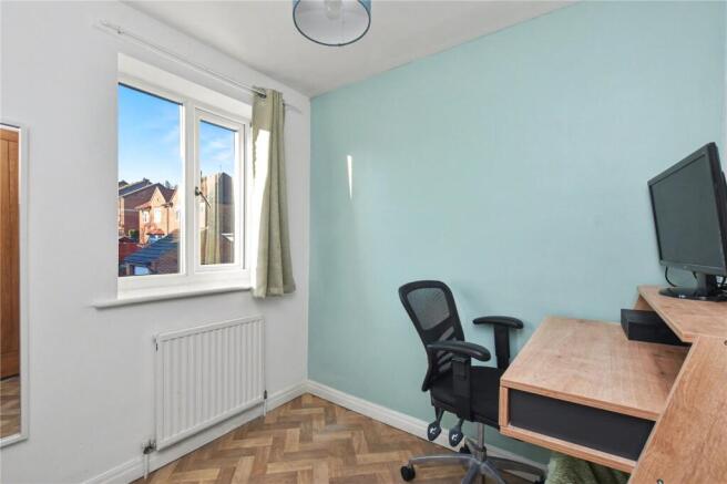 3 bed Semi-Detached for sale Image 6