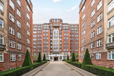 Hall Road, London, NW8