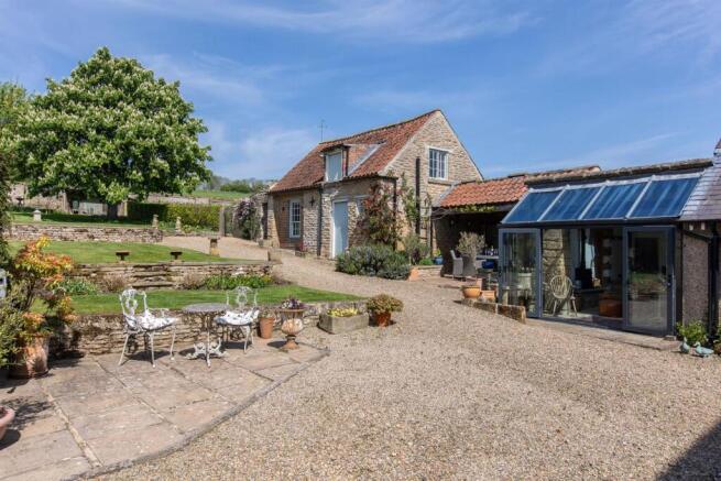 Garden Room & Outbuildings