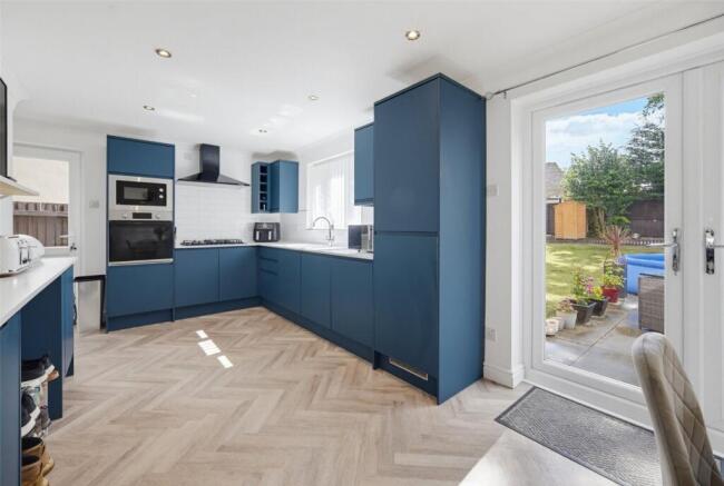 Gowan Court, Thornhill, Cardiff, South Glamorgan, CF14 photo 4