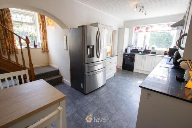 4 bed Detached Bungalow for sale Image 5