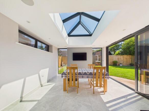 4 bed Detached for sale Image 12