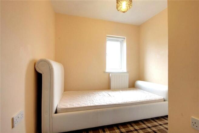 3 bed Terraced for sale Image 5
