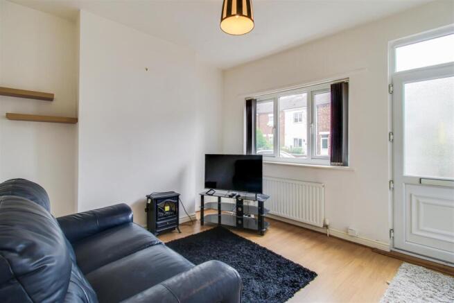 2 bed Terraced for sale Image 5