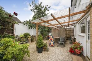 1, Castlefields Avenue, Charlton Kings, Cheltenham GL52 6YR