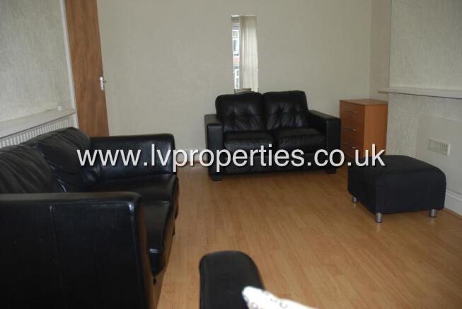 6 bed Terraced to rent Image 5