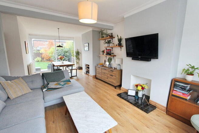 Christleton Avenue, Heaton Chapel SK4 5EQ photo 4